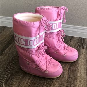 Baby Pink Moon Boots